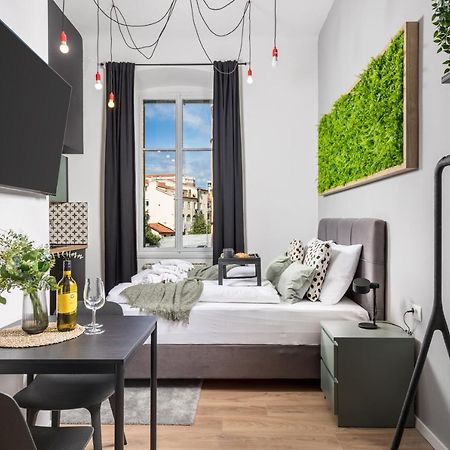 Apartments & Rooms One World Rijeka Eksteriør bilde