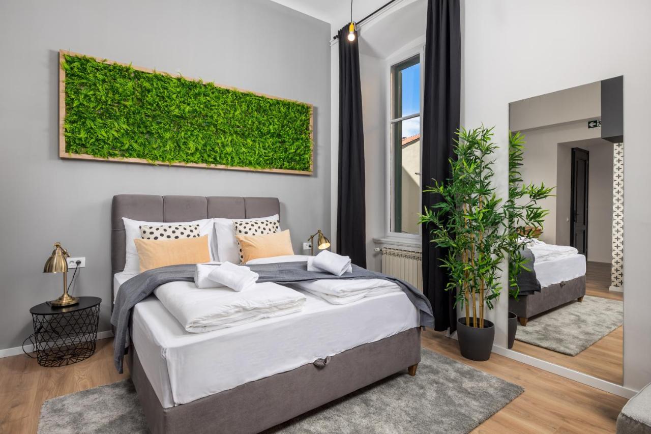 Apartments & Rooms One World Rijeka Eksteriør bilde
