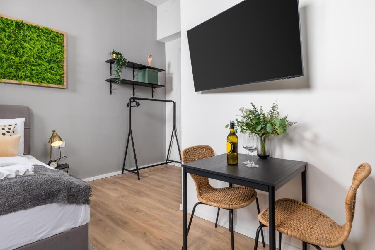 Apartments & Rooms One World Rijeka Eksteriør bilde