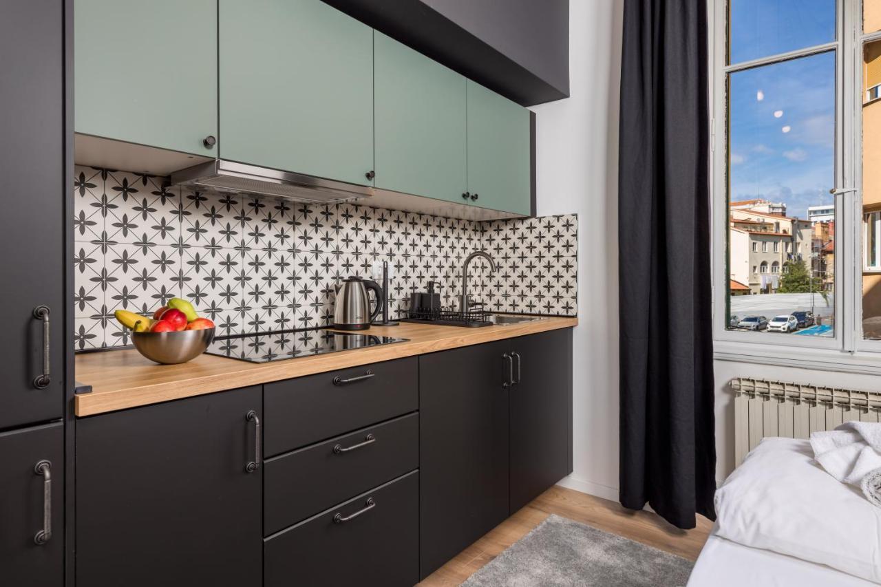 Apartments & Rooms One World Rijeka Eksteriør bilde