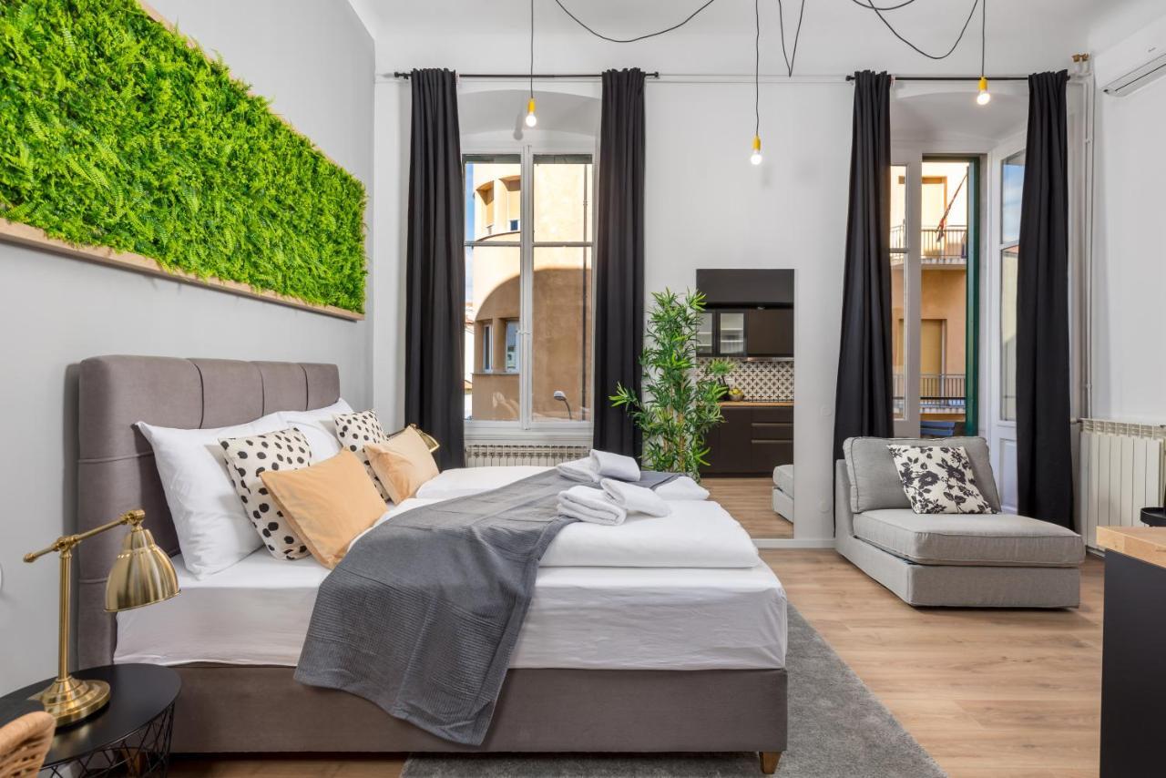Apartments & Rooms One World Rijeka Eksteriør bilde