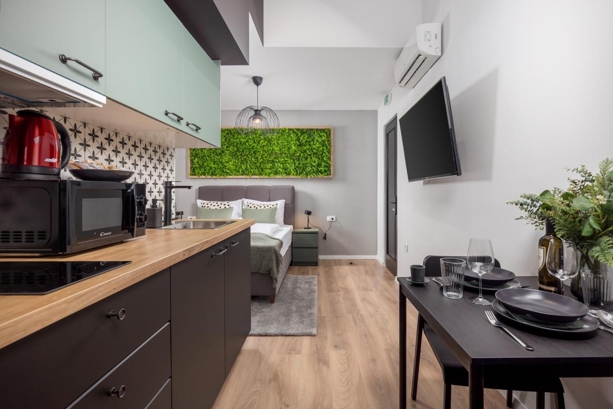 Apartments & Rooms One World Rijeka Eksteriør bilde