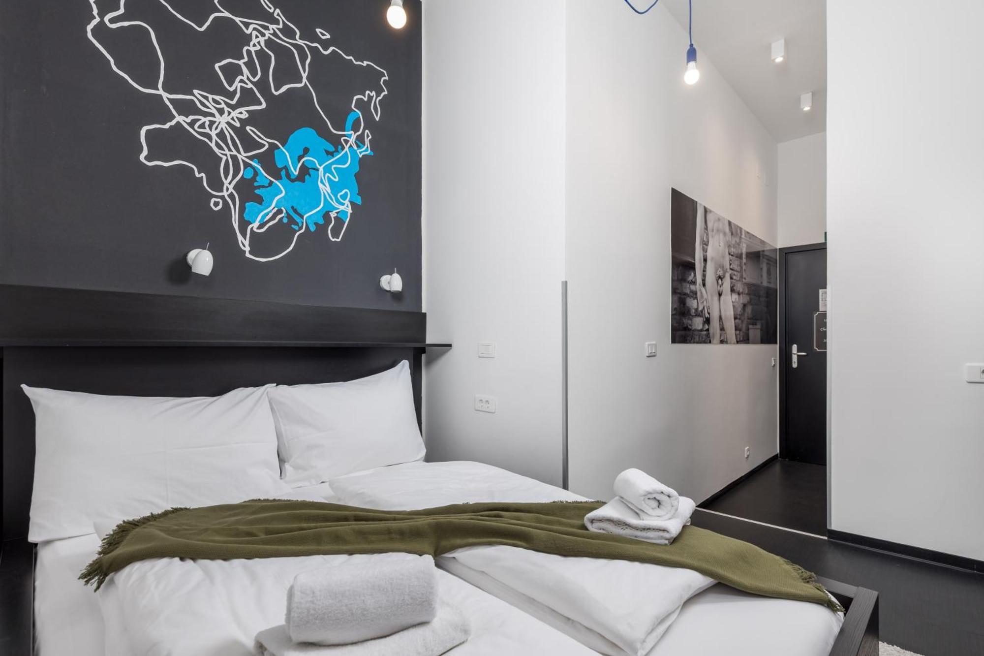 Apartments & Rooms One World Rijeka Eksteriør bilde
